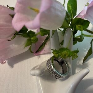 Elegant Silver Women's Ring